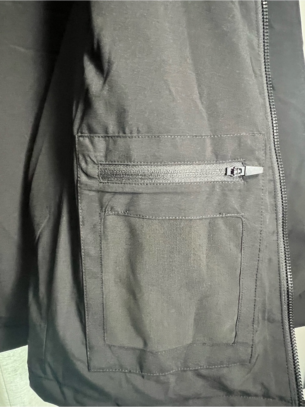 Dakine Black Lightweight Hooded Jacket with Full Zip - Picture 9 of 14
